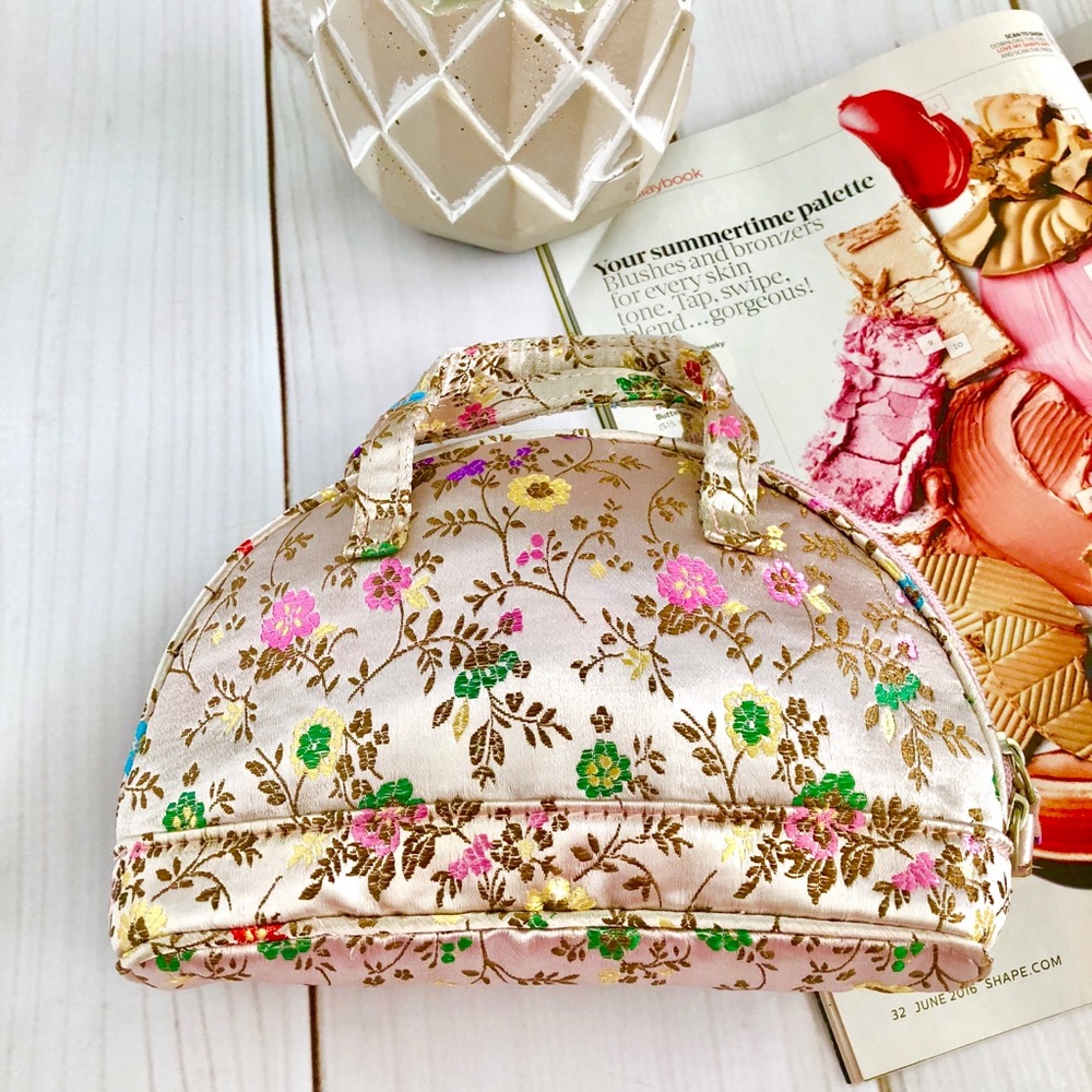 NWOT Embroidered Makeup or Evening Bag